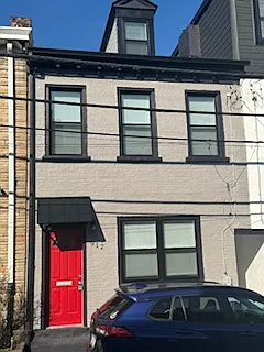912 Peralta St photo 1