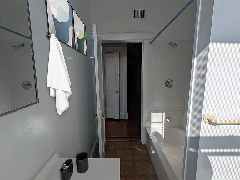 2519 Linden Ave #7C — Photo 7