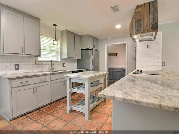 1141 Aurora Pl, Baton Rouge, LA 70806