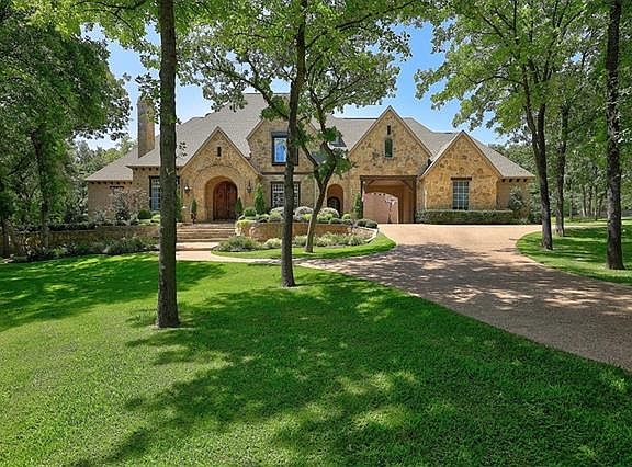 2nd image of 1200 Saddlebrook Way