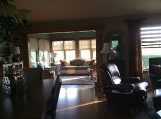 1085 Sterling Ct, Crown Point, IN 46307