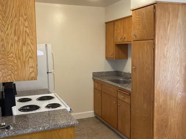 5627 Miles Ave, Oakland, CA 94618