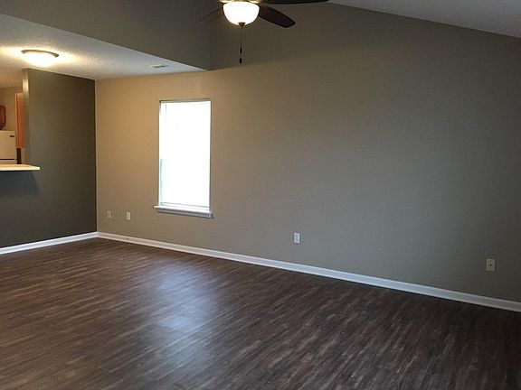 2nd image of 5357 Ponderosa St #B