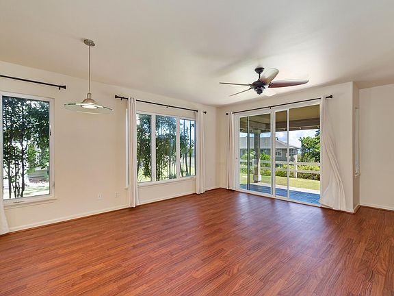 5th image of 39 Kaalea Way APT 9A