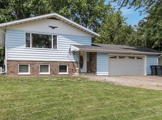 2211 E Lawraine St, Marshfield, WI 54449
