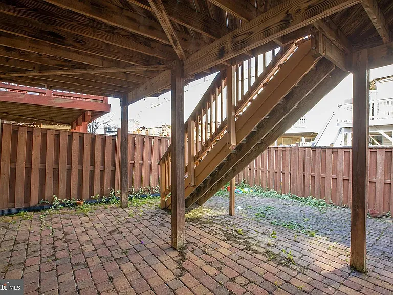 2424 Wheat Meadow Cir #2424 — Photo 33
