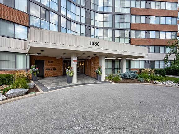 3rd image of 1230 Marlborough Ct #202