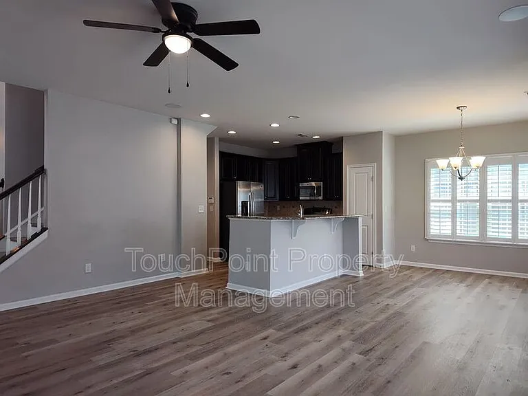2520 Alyssa Ln — Photo 4