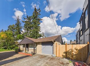 18414 Corliss Ave N, Shoreline, WA 98133