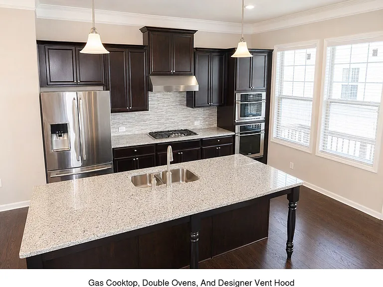 320 Beacons Pl — Photo 8
