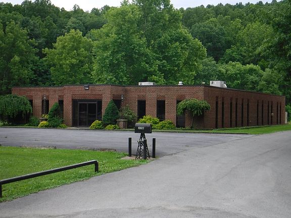 3rd image of 3316 Wv Highway 5 E