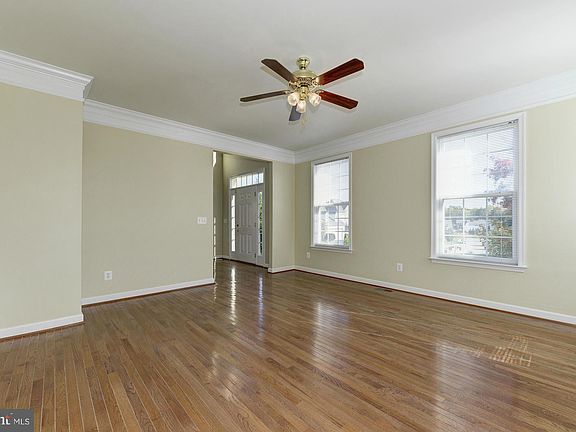 4th image of 4222 Talon Dr