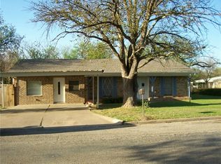1915 SE 11th St, Mineral Wells, TX 76067