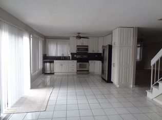 1143 Hialeah Ln, Hanover Park, IL 60133