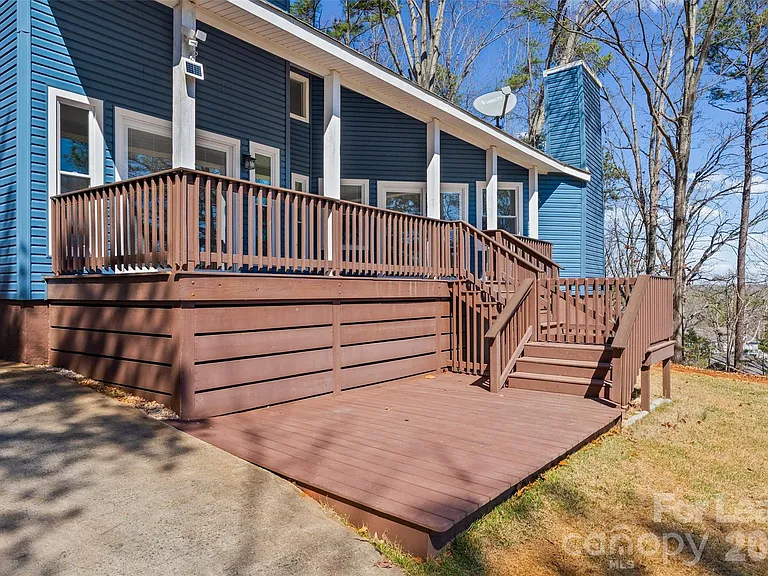 16149 Horoa Ct — Photo 2