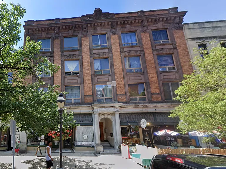 37 W Market St #2B — Photo 6