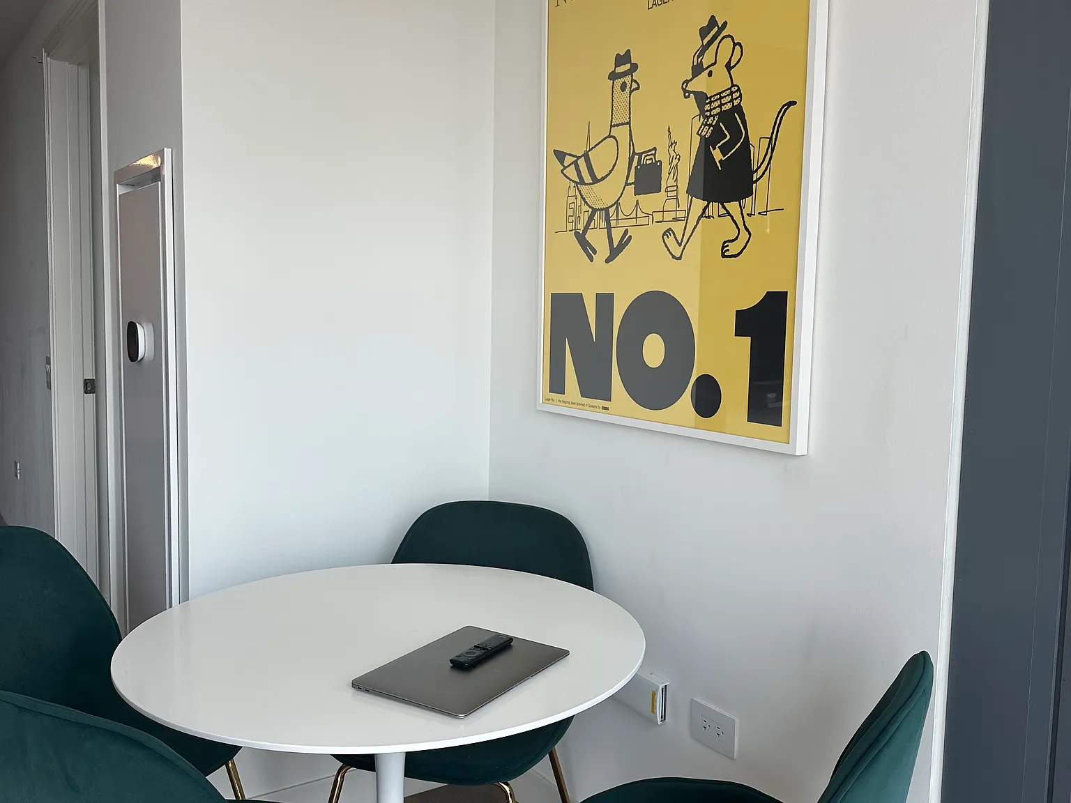 1 bed, 690 sqft, $3,199 — Photo 3