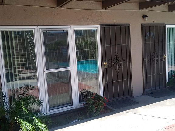 3rd image of 10130 S Inglewood Ave APT 3