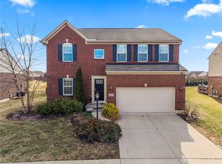 1677 N Wood Creek Dr, Centerville, OH 45458
