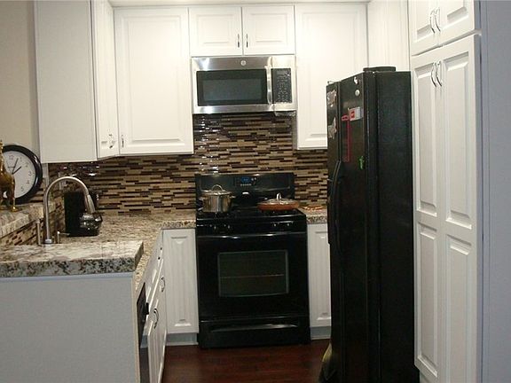 3rd image of 13144 Bromont Ave Unit 29