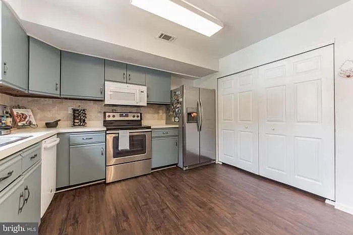 2320 Gundy Ct — Photo 23
