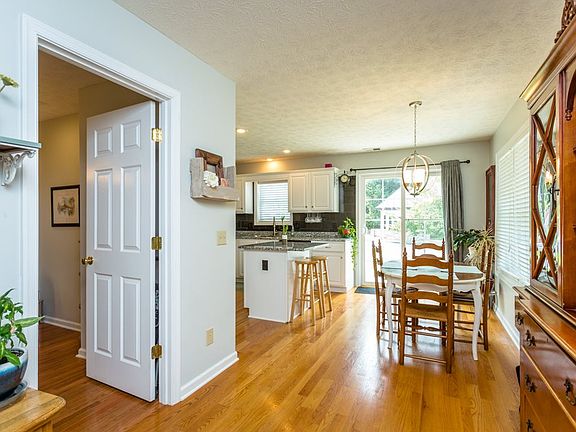 2nd image of 2310 Wishing Well Ct