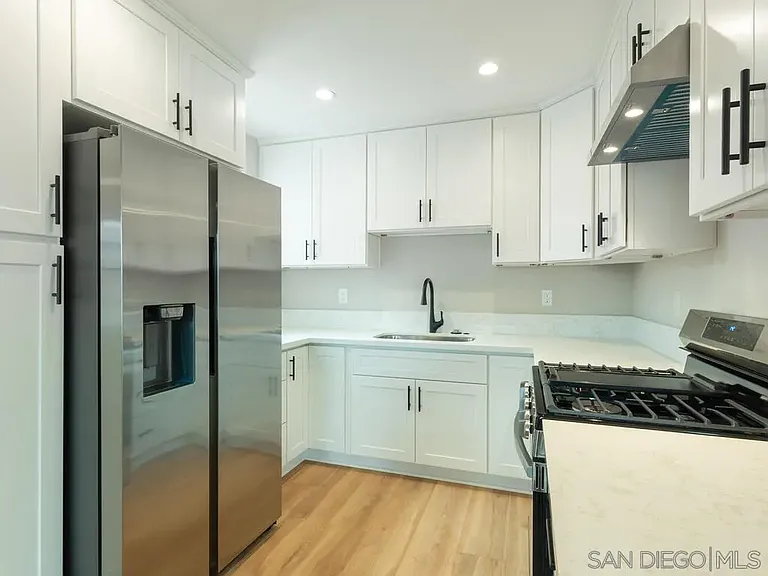 650 Colorado Ave — Photo 9