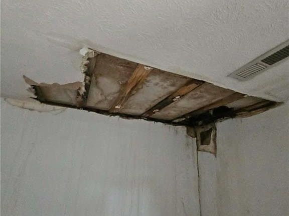 5th image of 417 Walnut St