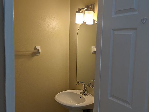 5th image of 8626 Hunters Key Cir