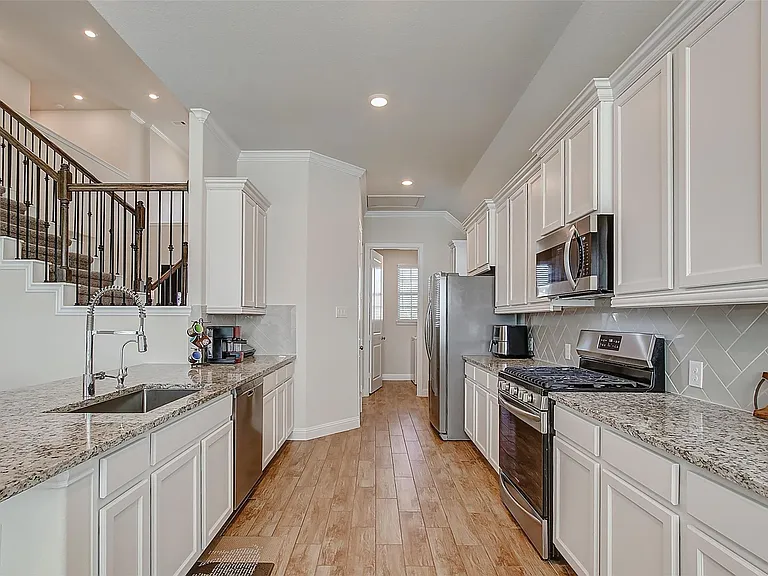 2318 Madera Landing Ln — Photo 5