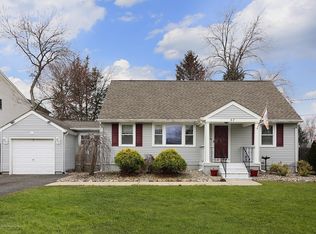 37 Sunset Pl, Middletown, NJ 07748