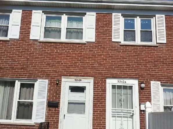 9320 Noel Ave APT D, Des Plaines, IL 60016