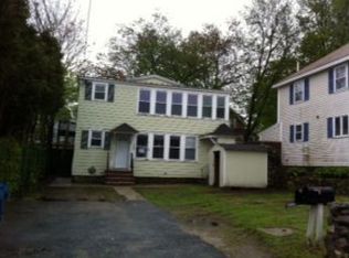 128 Weare St, Lawrence, MA 01843