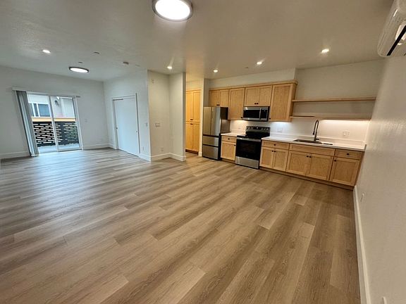 2nd image of 3108 Seacrest Ave #202