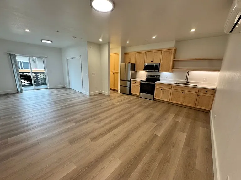 3108 Seacrest Ave #202 — Photo 2
