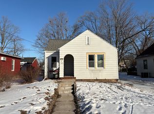1913 Price St, Rockford, IL