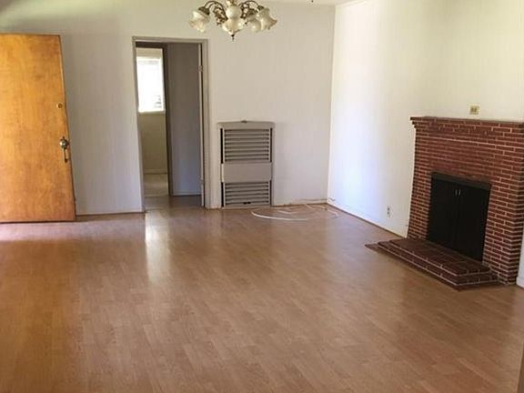 5th image of 10260 E Live Oak Ave
