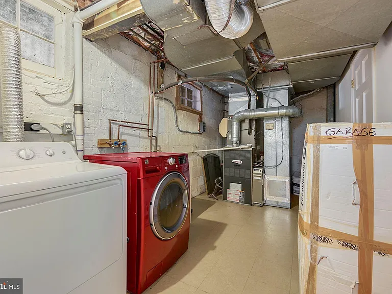 4505 Alton Pl NW — Photo 39