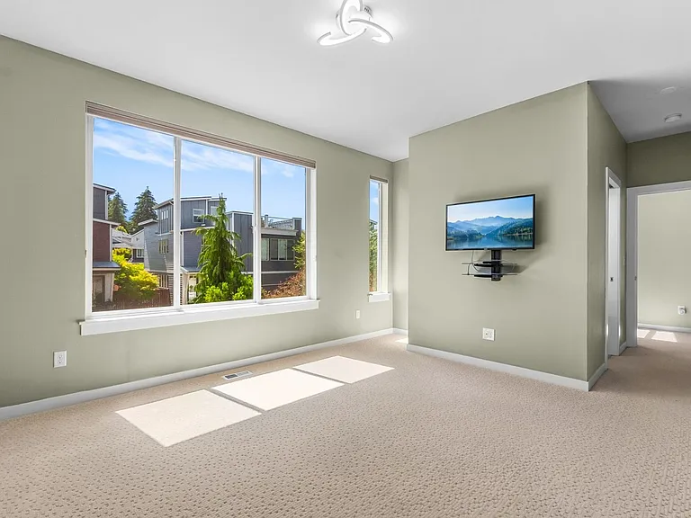 3062 Banks Ln SW — Photo 5