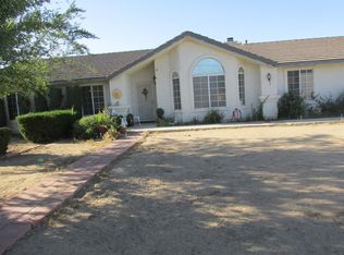 16426 Sycamore St, Hesperia, CA 92345