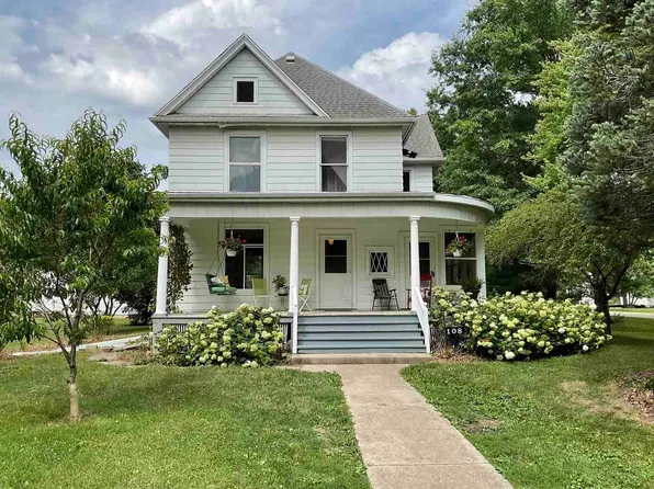 108 N Walnut St, Lindenwood, IL 61049