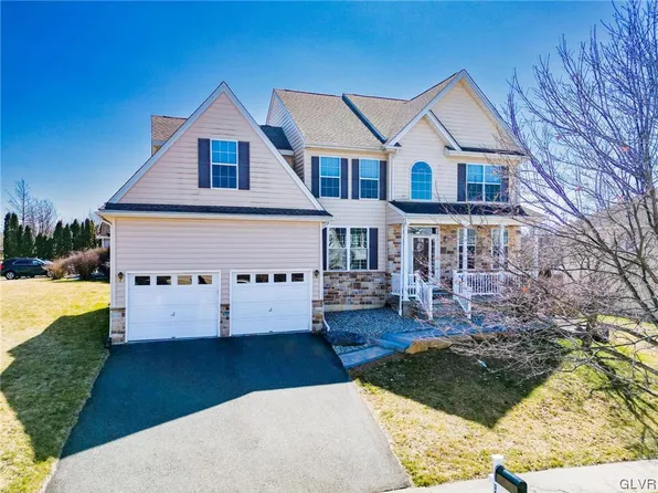 3620 Cobblestone Ln, Whitehall, PA 18052
