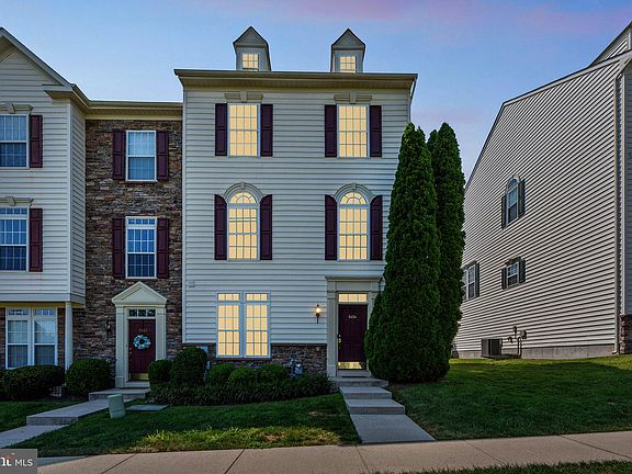 3rd image of 2404 Northridge Ct