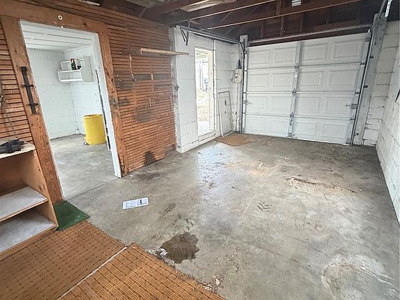 4th image of 7414 E 12th Avenue
