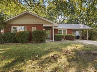 9 Cardinal Ln, Highland, IL 62249