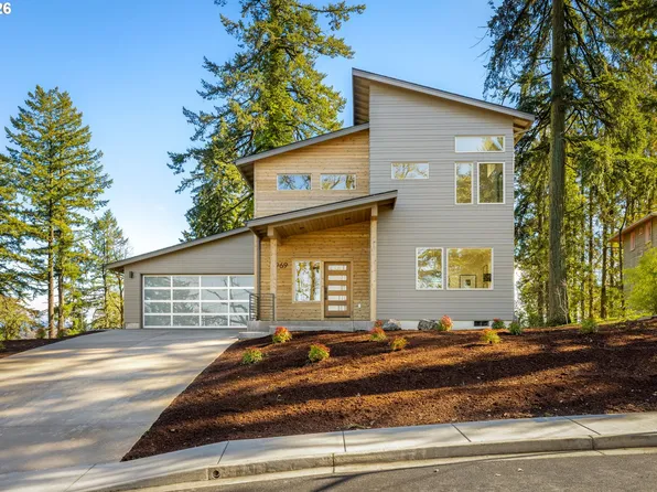 2969 Capital Dr, Eugene, OR 97403