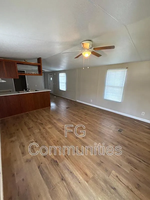 2 bed, 2.0 bath, $950 — Photo 3
