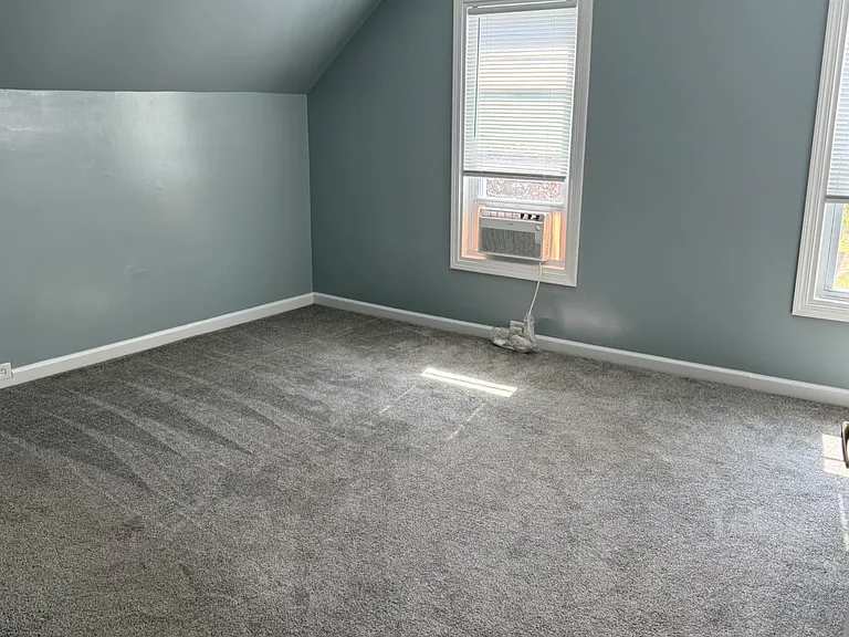 176 E Felton St #UPPER — Photo 4