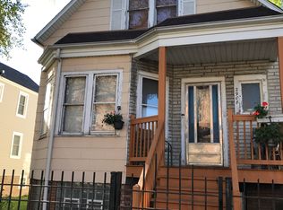 2908 N Albany Ave #1, Chicago, IL 60618