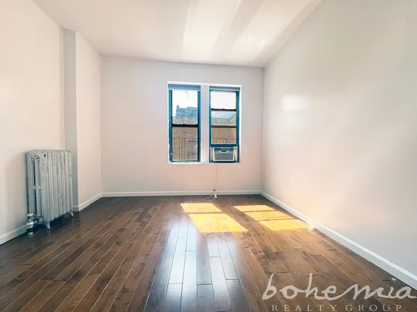 37 Payson Avenue image 1 of 8